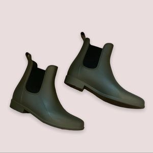 A New Day Chelsea Rainboots